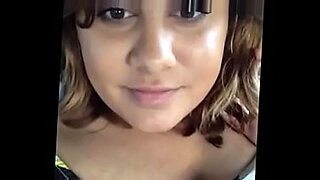 teen girl solo super hard and fast toying masturbation