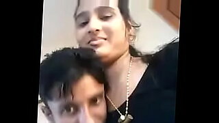strip-saree-desi