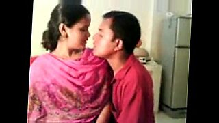 indian 22 year bhabhi and 20 year neighbours full video