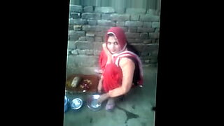 indian-girl-sleeping-on