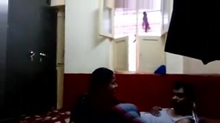 gril do sex on gril toy in ass hole and mouth