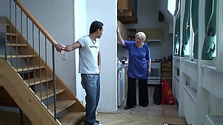 80 years old mom fuck her son