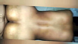 chica-desnuda-bailando