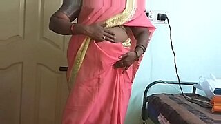 indian desi mature aunty in lasabian
