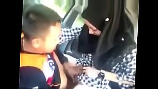 2 anak kecil main sama tante