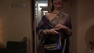 dehati saree walk bhabhi xxx videos hd