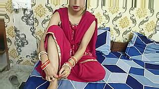 bhabhi-ko-dever-ne-black-mail-kiya-xxx