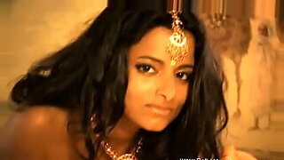 lilli-luxe-naked-video