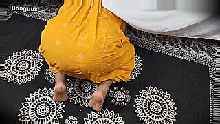 indian-mask-girl-riya