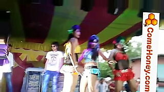 lesbians-teens-group