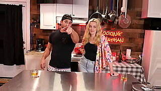 olivia-clean-the-kitchen