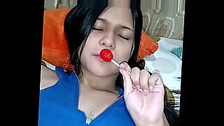 indian-so-cute-hijabi-girl-showing-full-naked-video