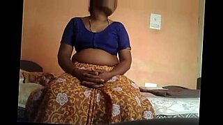 homemade-blonde-teenager-panties-masturbation