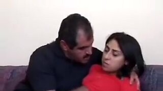 porn sexy milf sahin k yengesini sikiyor