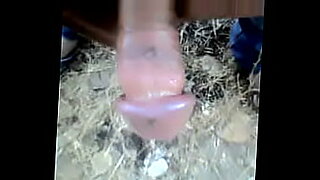 women-taking-batn