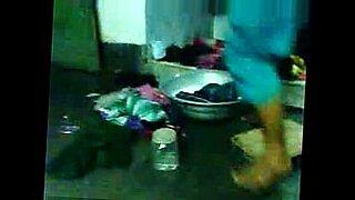 bathroom-mms-leaked-sex-video-pakistani-actress