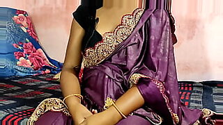indian-girl-home-alone