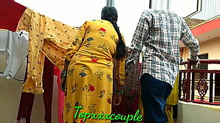 bhabhi-in-the-bathroom