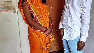 ballbust sexy indian bhabhi fucking video with hindi audio