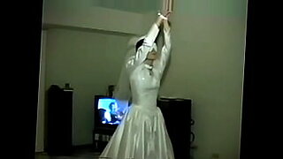 nude-dance-wedding