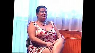 navel-licing