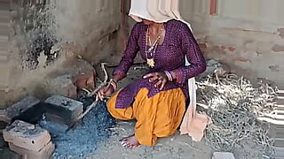 salwar-girl-bathing