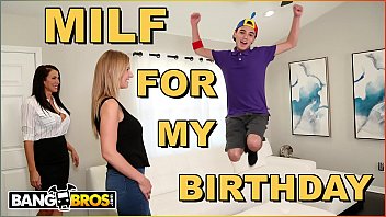 australian mom birth day gift her son to play fuck