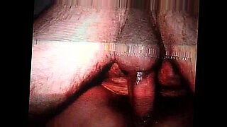 first time young girl sex blood hole