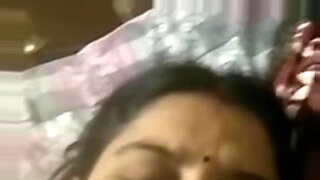 bangla desi bhabi rima take a risk to showing devar video