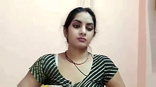 desi-safed-girl-ki-chudai
