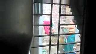 bangla desi village ma chele bathing