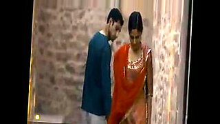 indian-young-boy-seduce-aunty