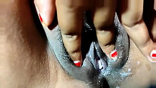 beautiful-girl-fuck-in-the-stree