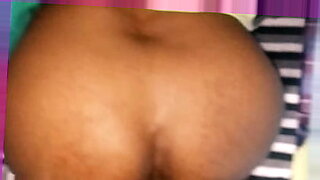 uncensored topless nipple show of desi model urmila chawla during masala video s