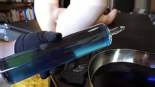 mom-help-son-with-project