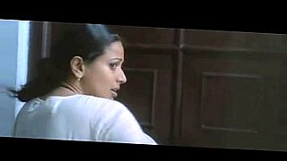 bollywood actress nipal slip
