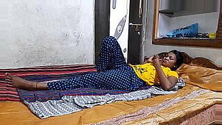indian-so-cute-hijabi-girl-showing-full-naked-video