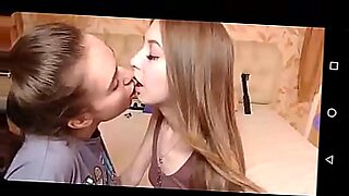 latinas-obligan-a-masturbarme-escaleras-escuela