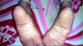 ghar me akeli maa sex video xxx