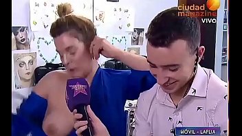 xxxvajo de falda descuido de colegiala video