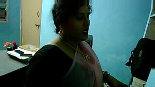 معاینه-دکتر-دختر-باکره-with-hot-chubby-stepmom-with-big