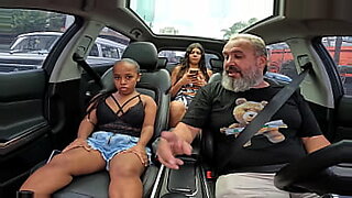 juliana-no-carro