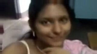 indian wife ass and bac show in bed