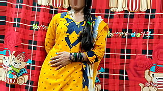 indian mon dealing sexi video hindi voice