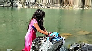 outdoor-sexi-video-mom-and-sun