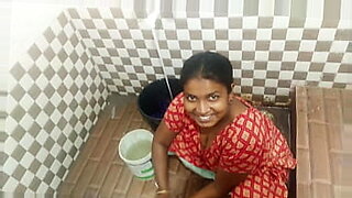 pakistani-boobs-show