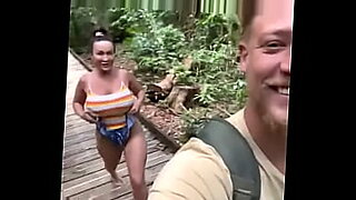 going-around-with-his-wife-to-fuck-his-wife-with-a-foreigner