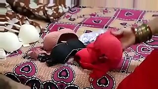 tamil-aunty-in-saree