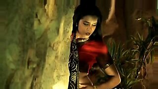 apat-na-babae-naghubad-sa-live