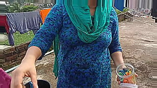 my-sister-pissing-indian